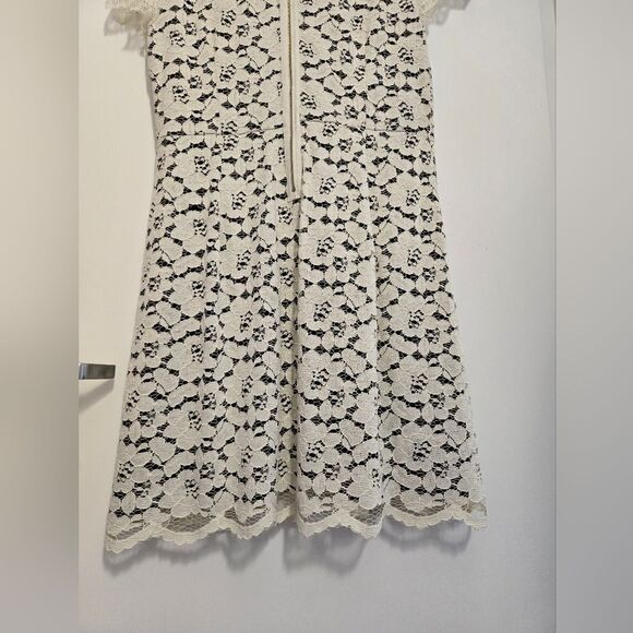 Kensie Bow Collar Dress - Picture 14 of 14